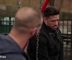 (Jordânia Levine,Luke Adams) - último dia na terra parte 3 - str8 to gay - prévia do trailer - men.com