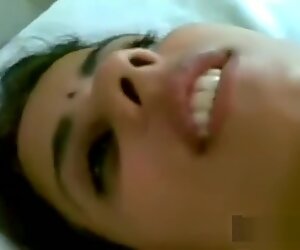 Indian Bhabhi Ke Chudai Hotel ke Bar Me