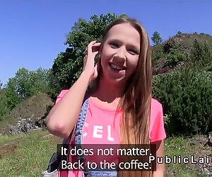 Cehă brunetă studente fute în aer liber pov
