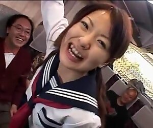Incredibila curvă japoneza Ruka Uehara în ejacții excitate, video jav public