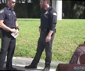 Polícia fode gay novinhas filme e homem sax suspeito foragido, se aprofunda