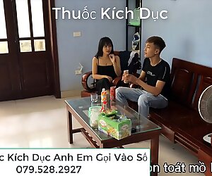 Ô_i ch s ng quá_ th ng em cho ch u ng gì_ mà_ ch s ng th nà_y xo c ch i