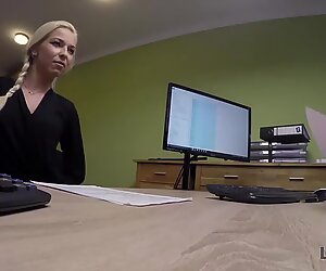 Prestito4k. stupenda lassie accetta per sesso per soldi da comprare